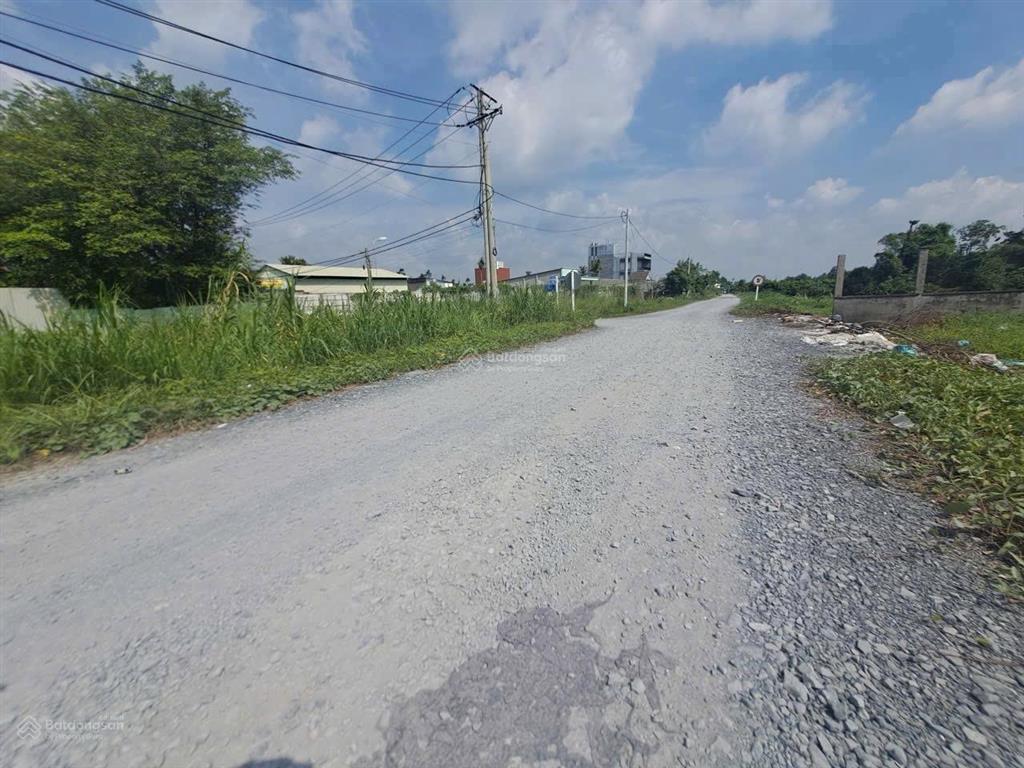 Bán đất mt sông sài gòn dt 10m nở hậu (11x49m) 520m2 thổ cư. vị trí đẹp. giao thông thuận lợi