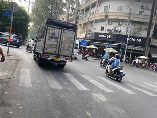 Bán nhà mặt tiền đường hùng vương quận 5