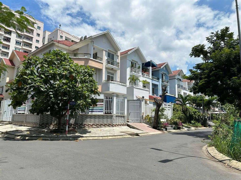 Bán đất kdc conic 13b, phong phú, bình chánh. giá 62 tr/m2, sổ đỏ riêng. diện tích 280m2