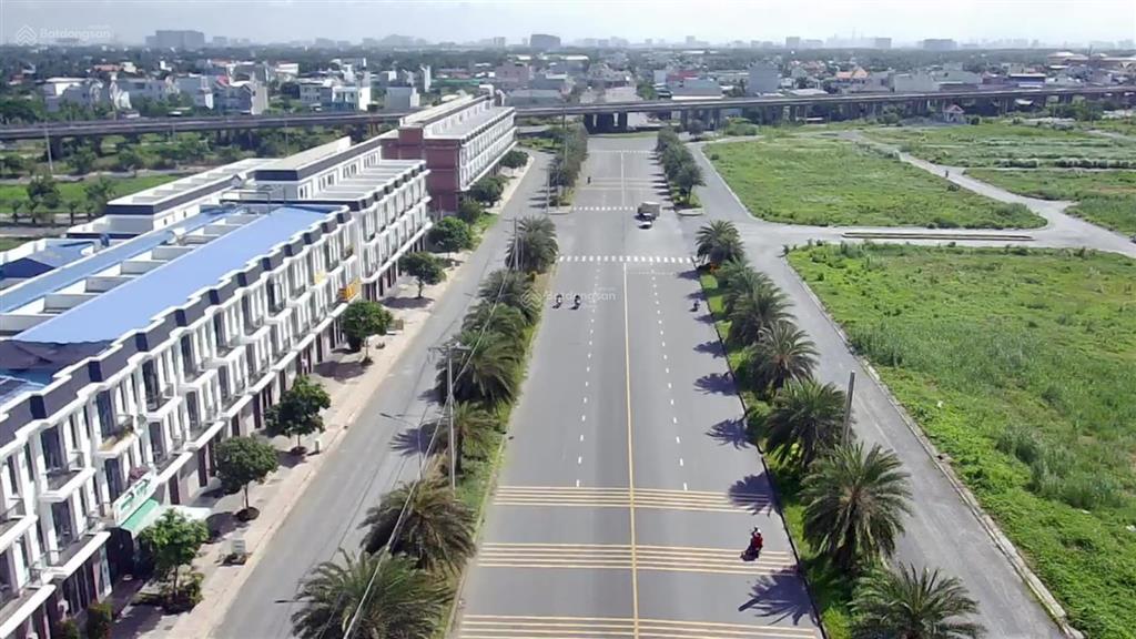 Cho thuê shophouse the sol city, cần giuộc, long an. dt 5*20m. giá 10 triệu/tháng