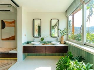 Siêu phẩm sát biển nha trang  vila la tiên