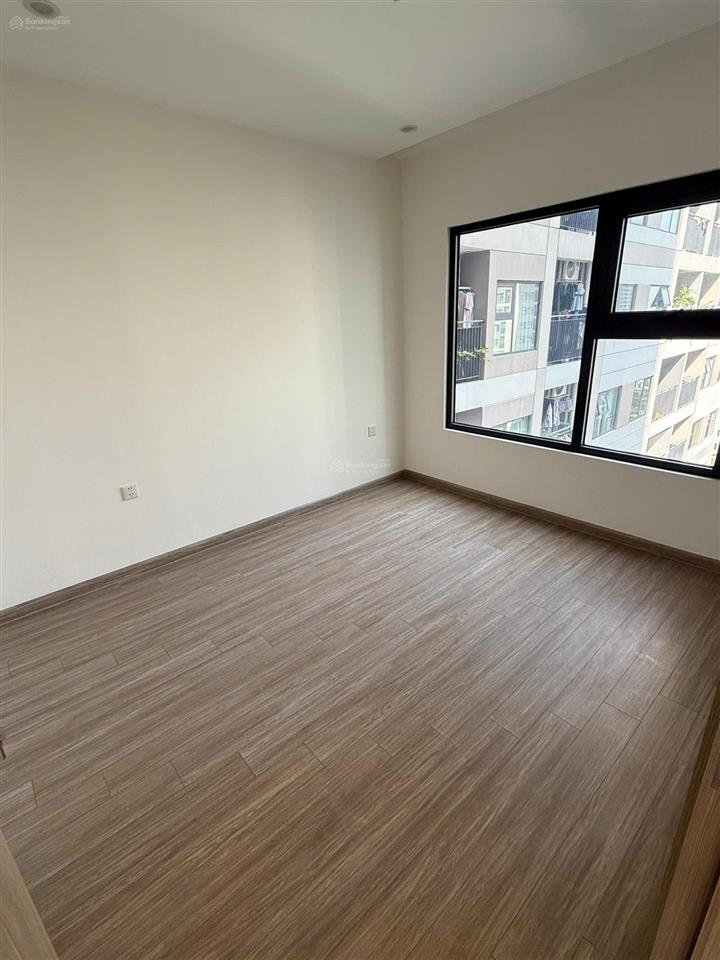 Bán căn hộ 2pn origami. sẵn sổ  giá 3tỷ180 trọn gói. đông bắc. nhà mới 100% view hồ bơi