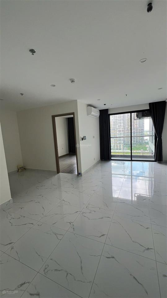 Bán gấp căn hộ bs 1pn+ hướng đông nam  giá 2.7 tỷ trọn gói  beverly solari, long bình, q9