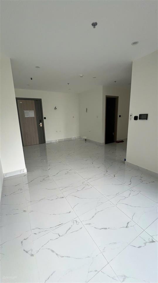 Bán gấp căn hộ bs 1pn+ hướng đông nam  giá 2.7 tỷ trọn gói  beverly solari, long bình, q9