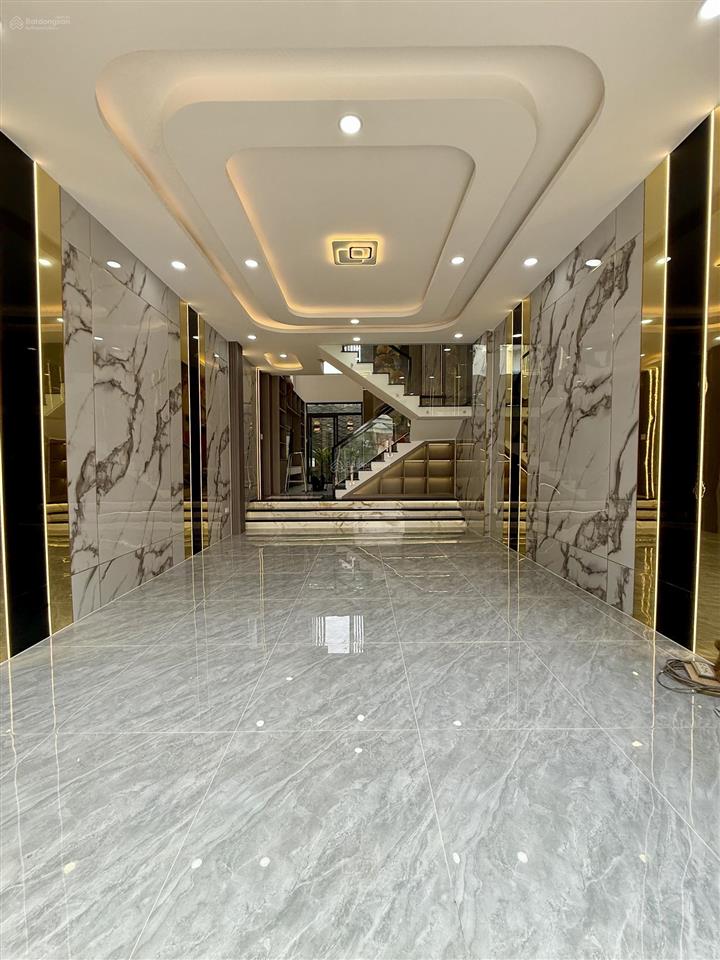 Nhà thạnh lộc 19, dt 4,5x14m, lửng, 3 lầu, 4pn, gara ô tô, sân thượng, hướng đông nam, 6,85 tỷ