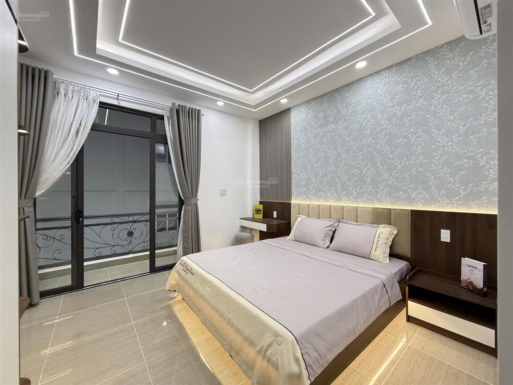 Nhà góc 2 mt đường tx 35, dt 5.10x11m, lửng, 3lầu, 4pn, 5vs, gara ô tô, sân thượng, 7.2 tỷ