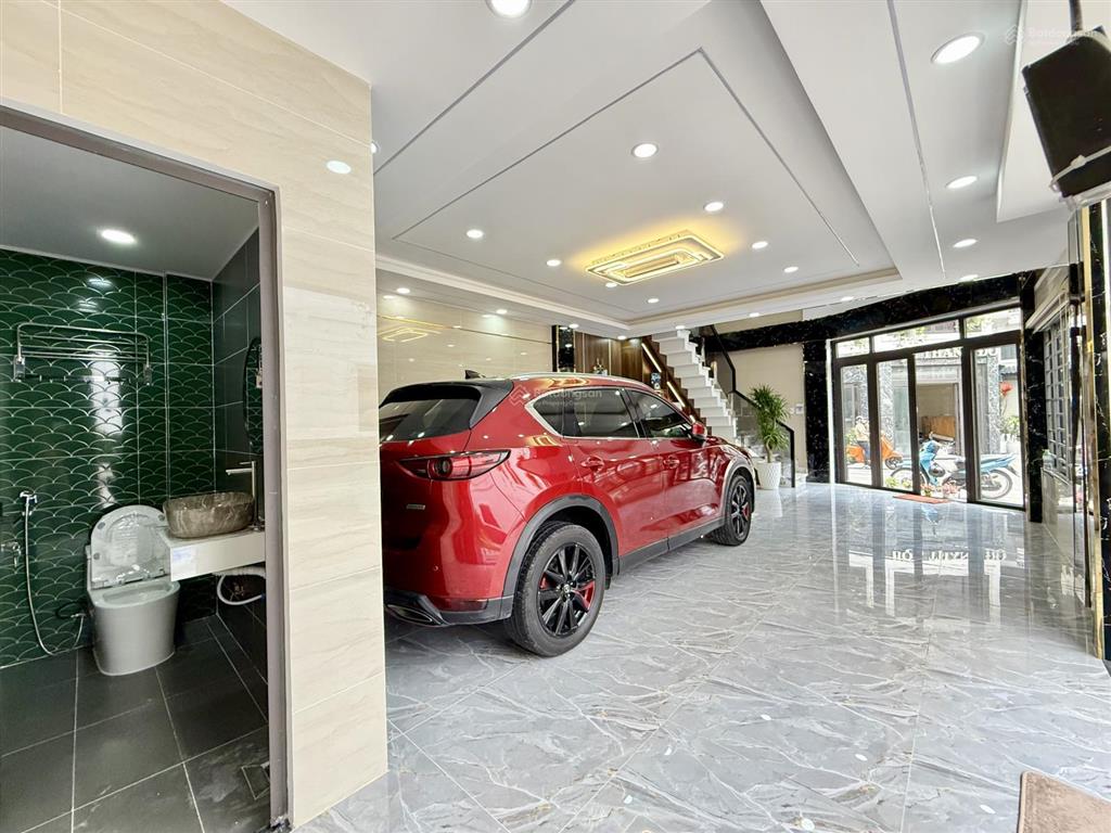 Nhà góc 2 mt đường tx 35, dt 5.10x11m, lửng, 3lầu, 4pn, 5vs, gara ô tô, sân thượng, 7.2 tỷ