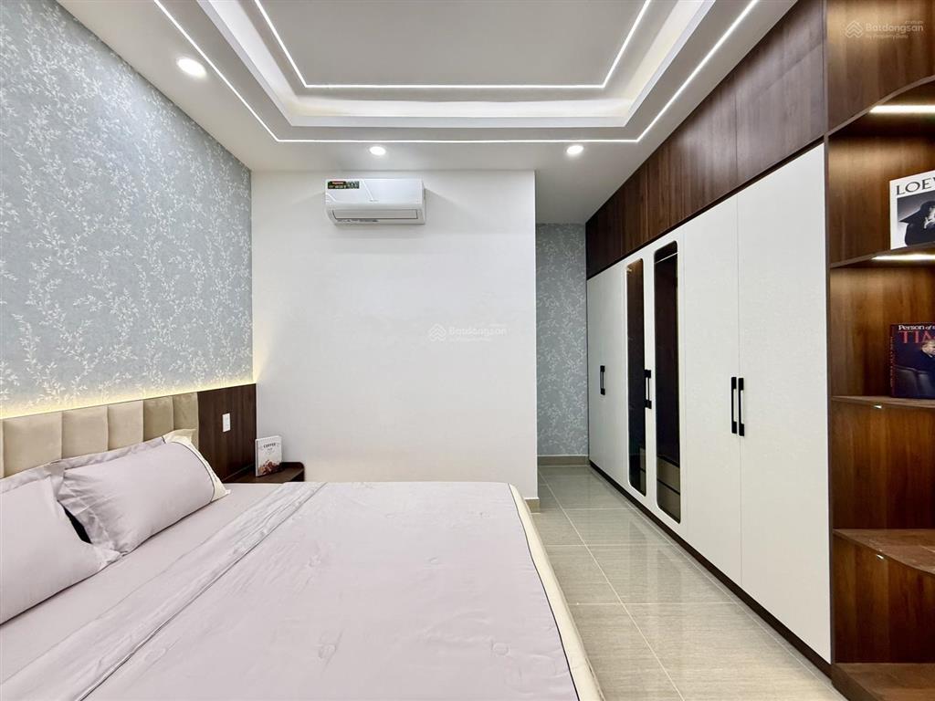 Nhà góc 2 mt đường tx 35, dt 5.10x11m, lửng, 3lầu, 4pn, 5vs, gara ô tô, sân thượng, 7.2 tỷ