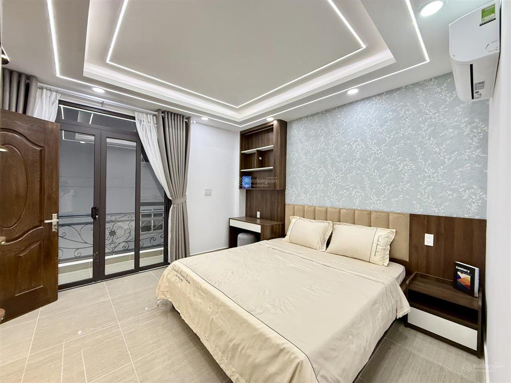 Nhà góc 2 mt đường tx 35, dt 5.10x11m, lửng, 3lầu, 4pn, 5vs, gara ô tô, sân thượng, 7.2 tỷ