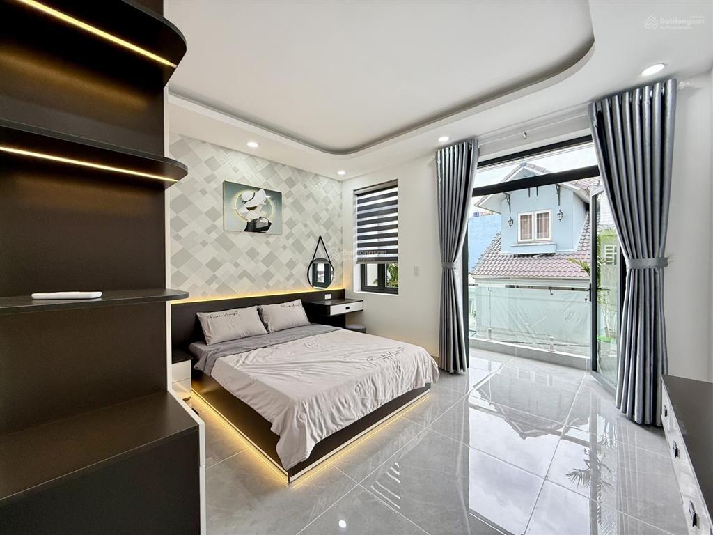 Nhà đường thông dt4.2x19m, lửng, 3lầu, 4pn, 6vs, p/thờ, gara ô tô, sân thượng, hướng đông, 7,4 tỷ