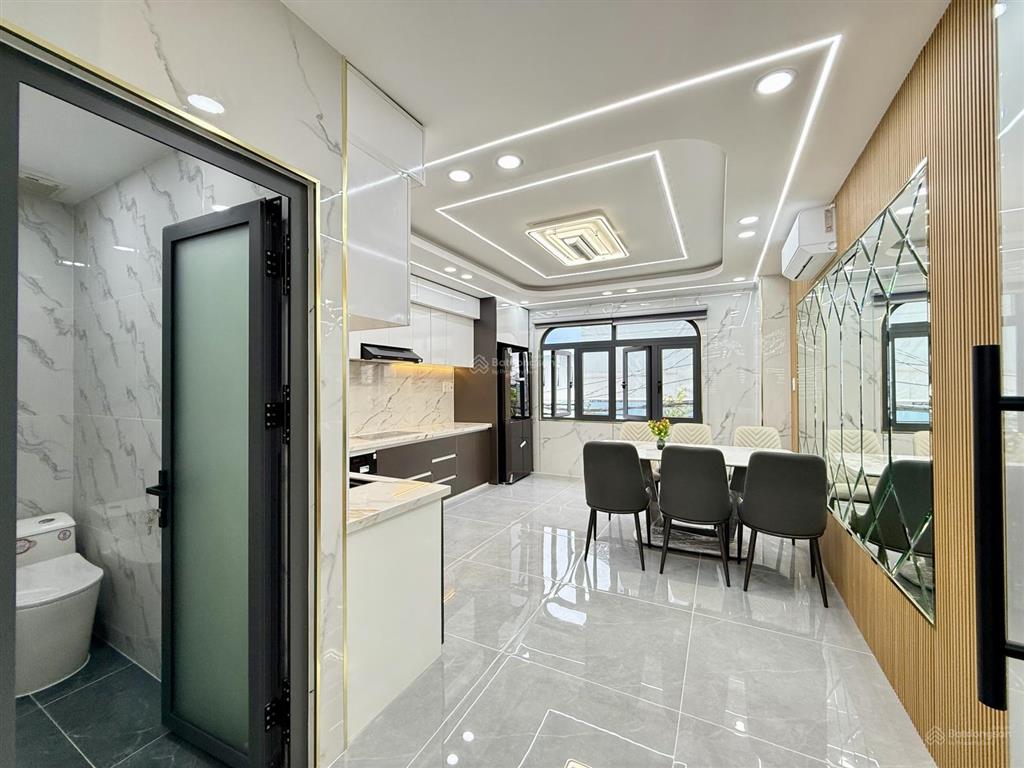 Nhà đường thông dt4.2x19m, lửng, 3lầu, 4pn, 6vs, p/thờ, gara ô tô, sân thượng, hướng đông, 7,4 tỷ