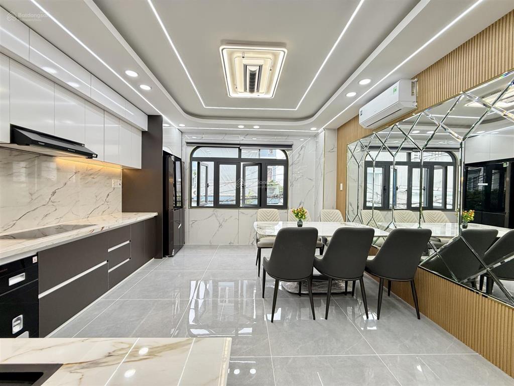 Nhà đường thông dt4.2x19m, lửng, 3lầu, 4pn, 6vs, p/thờ, gara ô tô, sân thượng, hướng đông, 7,4 tỷ