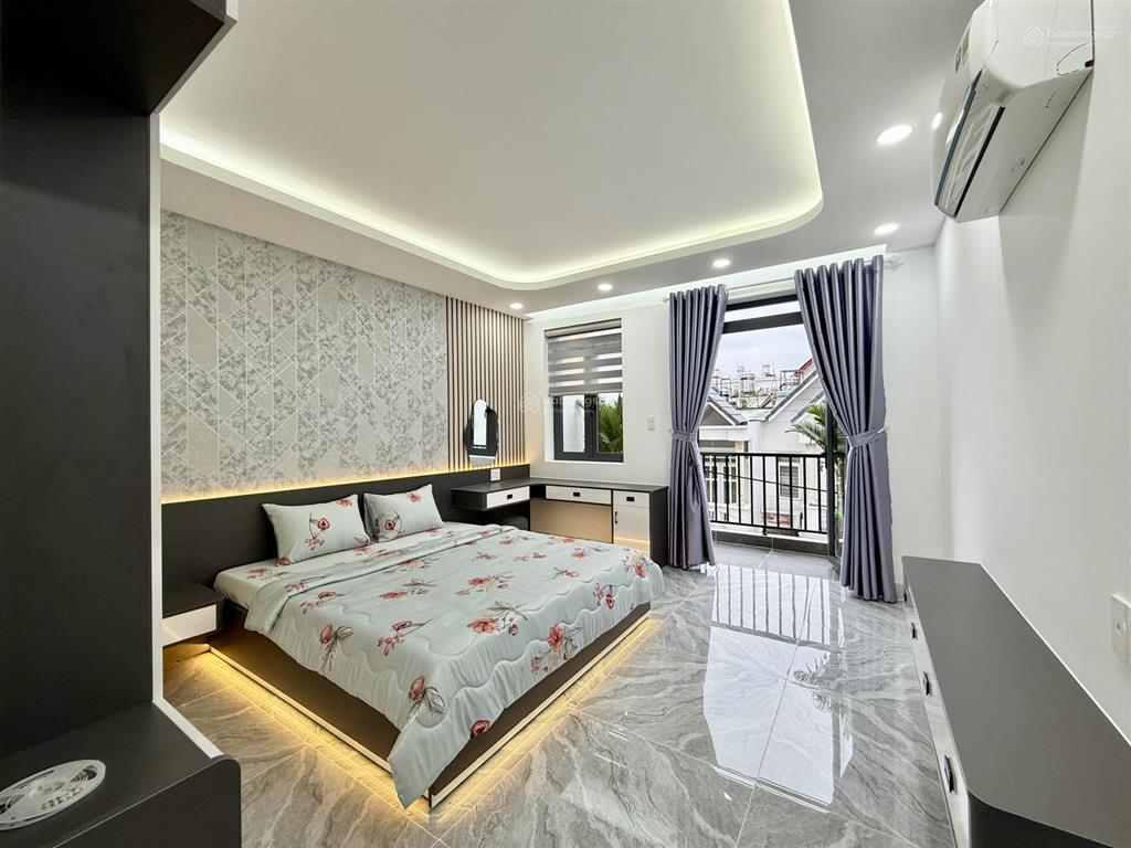 Nhà bên trường học đường thạnh lộc 29, dt4mx20m, lửng, 3lầu, 4pn, p.thờ, gara ô tô, giá 7,55 tỷ