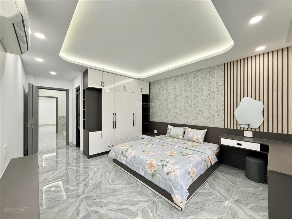 Nhà bên trường học đường thạnh lộc 29, dt4mx20m, lửng, 3lầu, 4pn, p.thờ, gara ô tô, giá 7,55 tỷ