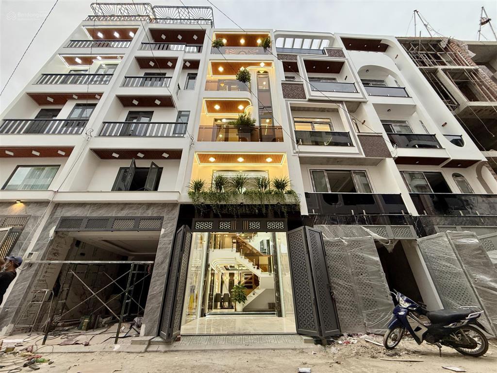 Nhà hẻm xe hơi thạnh xuân 25, dt4m x 14m, lửng, 3lầu, 4pn, gara ô tô, sân thượng, hướng đn, 6.3 tỷ