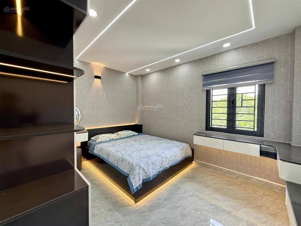 Nhà hẻm xe hơi đường tx 25, dt4x13m, lửng, 3 lầu, gara ô tô, 4pn, sân thượng trước sau, 6tỷ