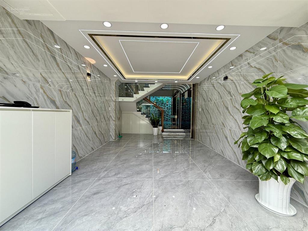 Nhà hẻm xe hơi đường tx 25, dt4x13m, lửng, 3 lầu, gara ô tô, 4pn, sân thượng trước sau, 6tỷ