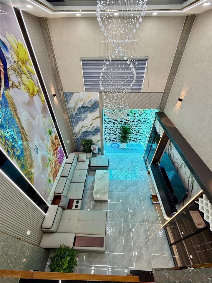 Nhà hẻm xe hơi đường tx 25, dt4x13m, lửng, 3 lầu, gara ô tô, 4pn, sân thượng trước sau, 6tỷ