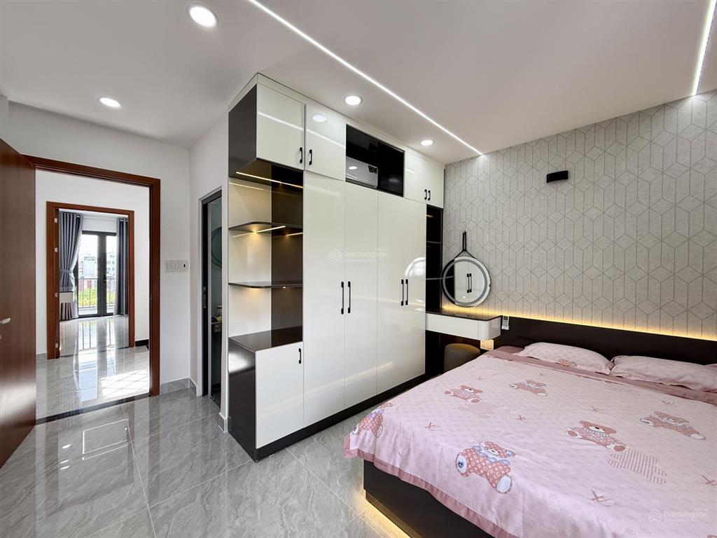 Nhà hẻm xe hơi đường tx 25, dt4x13m, lửng, 3 lầu, gara ô tô, 4pn, sân thượng trước sau, 6tỷ