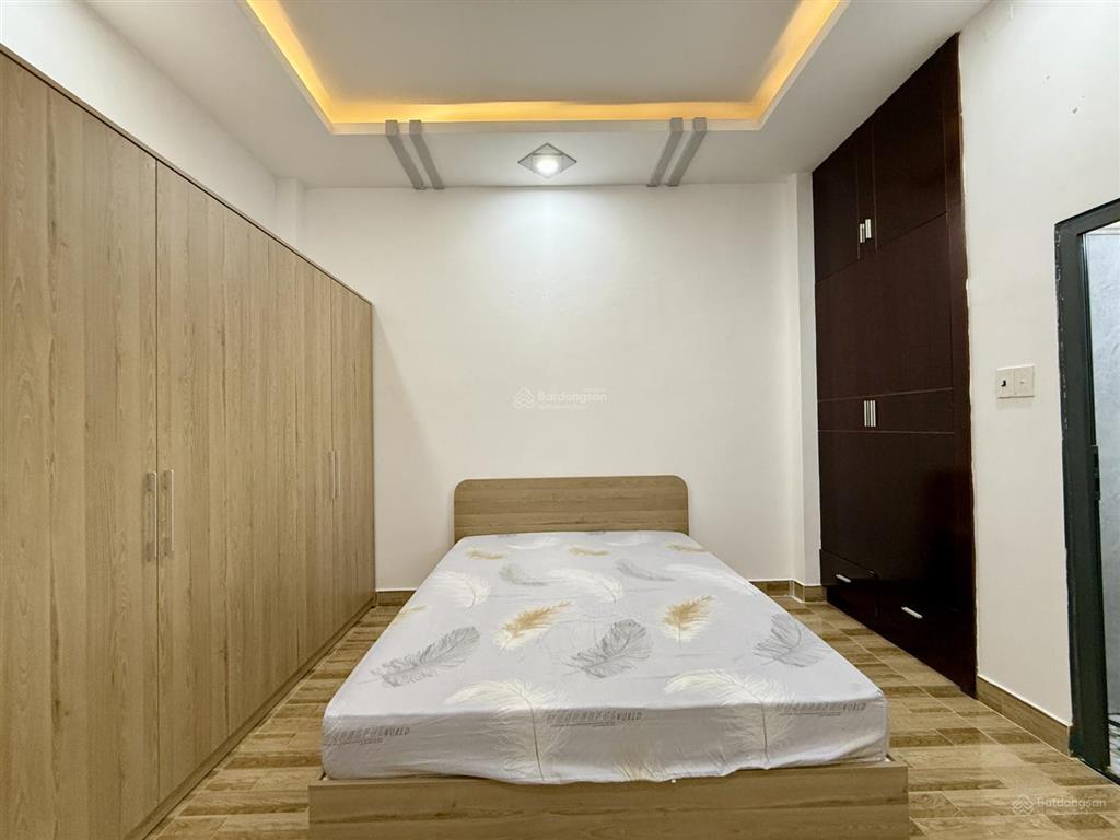 Nhà mặt tiền đường tx 43, dt4x16m, trệt, 3lầu, sân trước rộng, 4pn, 5vs, sân thượng, 6.35 tỷ