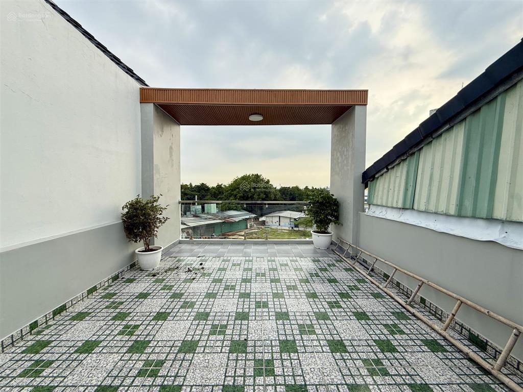 Nhà mặt tiền đường tx 43, dt4x16m, trệt, 3lầu, sân trước rộng, 4pn, 5vs, sân thượng, 6.35 tỷ