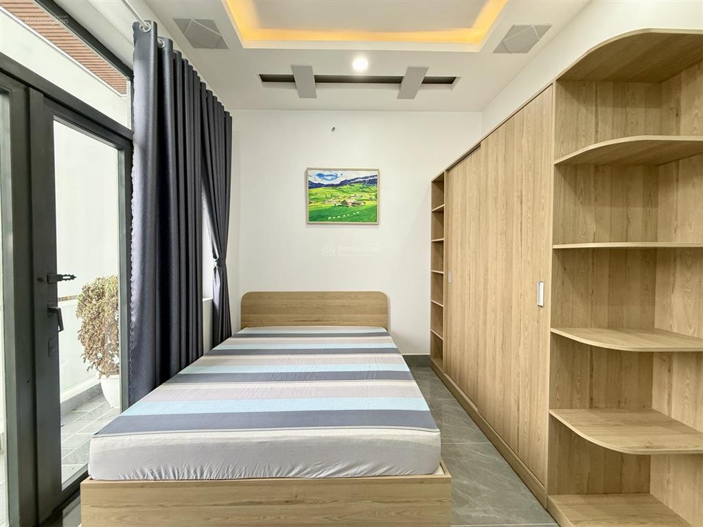 Nhà mặt tiền đường tx 43, dt4x16m, trệt, 3lầu, sân trước rộng, 4pn, 5vs, sân thượng, 6.35 tỷ