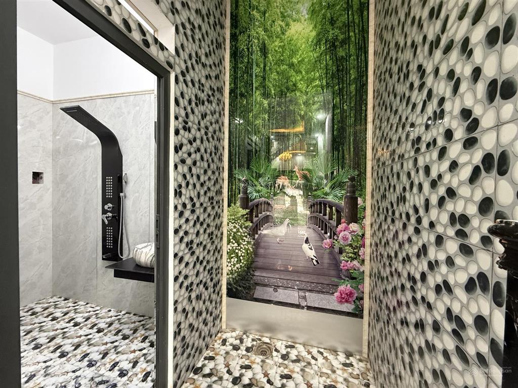 Nhà mặt tiền đường tx 43, dt4x16m, trệt, 3lầu, sân trước rộng, 4pn, 5vs, sân thượng, 6.35 tỷ