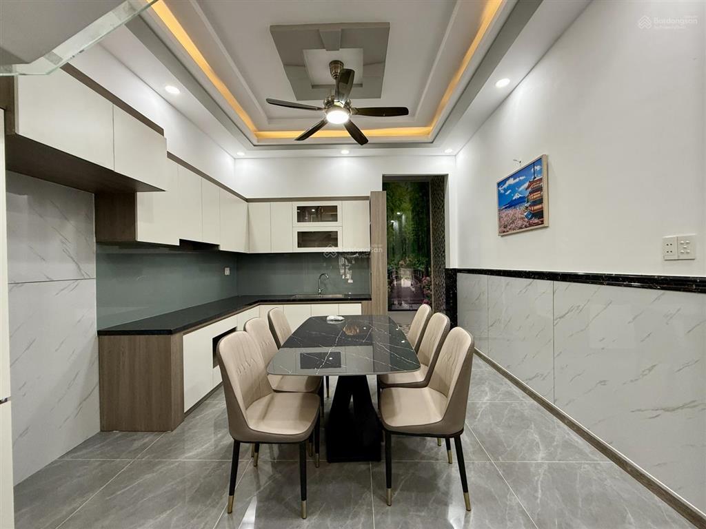 Nhà mặt tiền đường tx 43, dt4x16m, trệt, 3lầu, sân trước rộng, 4pn, 5vs, sân thượng, 6.35 tỷ