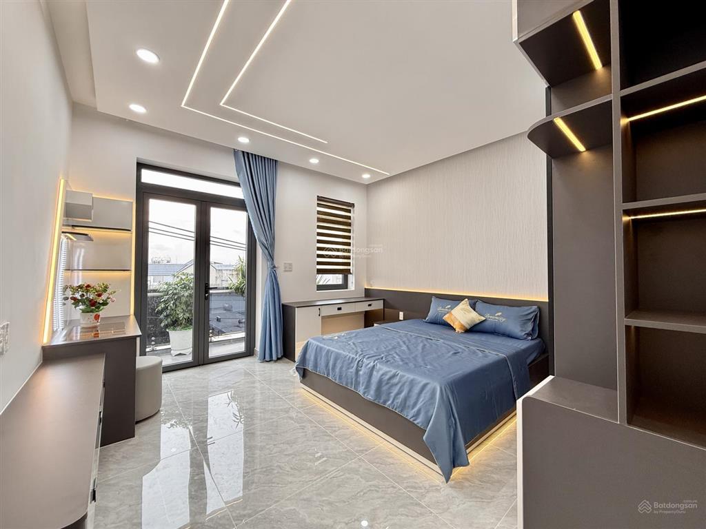 Nhà mặt tiền có thang máy, đường tx 25, dt4.2x25m, lửng, 4lầu, 7vs, gara ôtô, 4pn, p.thờ, s.thượng