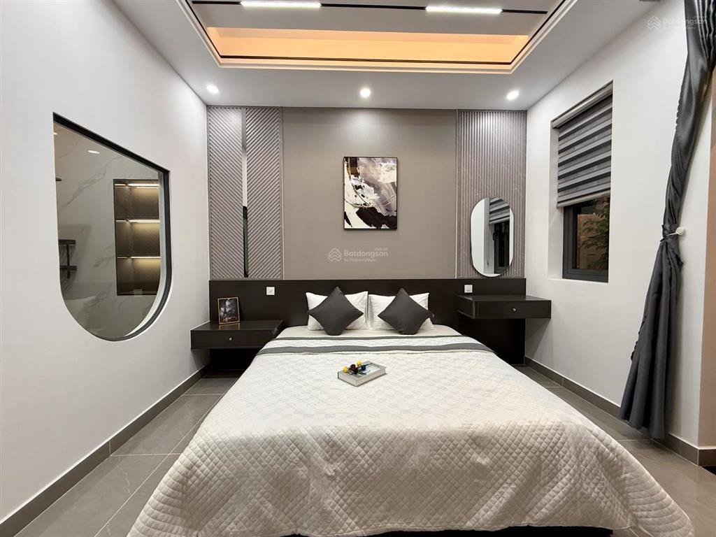 Nhà ngay bên ubp đường thạnh xuân 25, dt4x16m, lửng, 3lầu, 4pn, 5vs, gara ôtô, sân thượng,6.65 tỷ