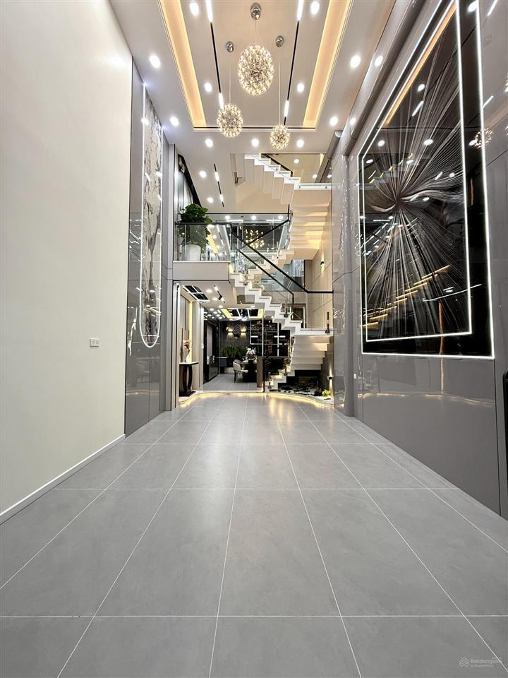 Nhà ngay bên ubp đường thạnh xuân 25, dt4x16m, lửng, 3lầu, 4pn, 5vs, gara ôtô, sân thượng,6.65 tỷ