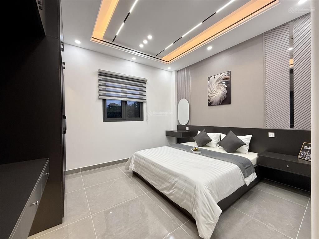 Nhà ngay bên ubp đường thạnh xuân 25, dt4x16m, lửng, 3lầu, 4pn, 5vs, gara ôtô, sân thượng,6.65 tỷ