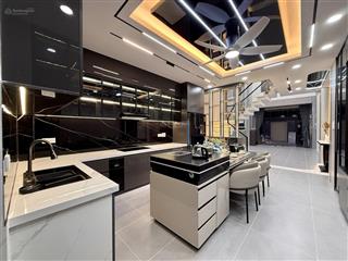 Nhà ngay bên ubp đường thạnh xuân 25, dt4x16m, lửng, 3lầu, 4pn, 5vs, gara ôtô, sân thượng, 7.15 tỷ