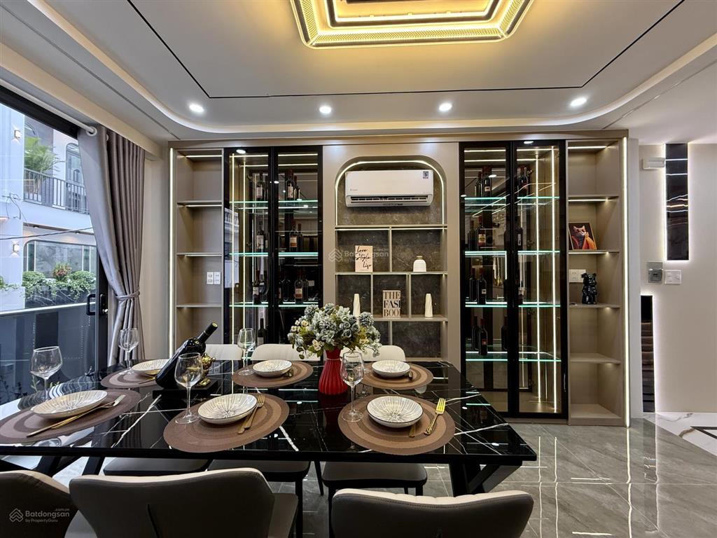 Nhà full nội thất, đường tx 25, dt4x14m, lửng, 3 lầu, 4pn, 6vs, gara ôtô, p.thờ, sân thượng,