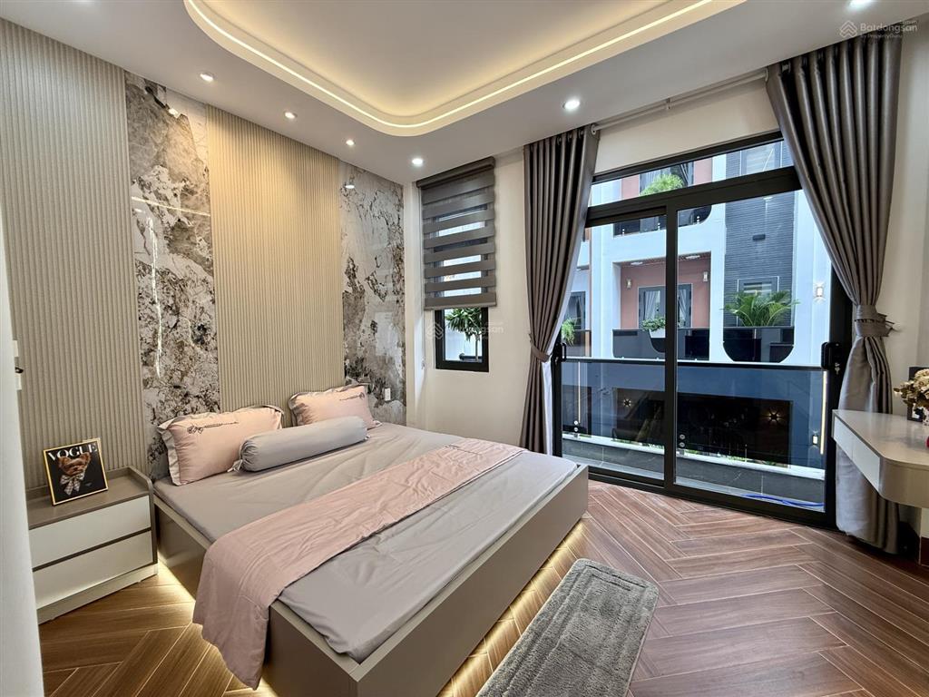 Nhà full nội thất, đường tx 25, dt4x14m, lửng, 3 lầu, 4pn, 6vs, gara ôtô, p.thờ, sân thượng,