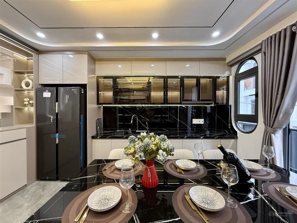 Nhà full nội thất, đường tx 25, dt4x14m, lửng, 3 lầu, 4pn, 6vs, gara ôtô, p.thờ, sân thượng,