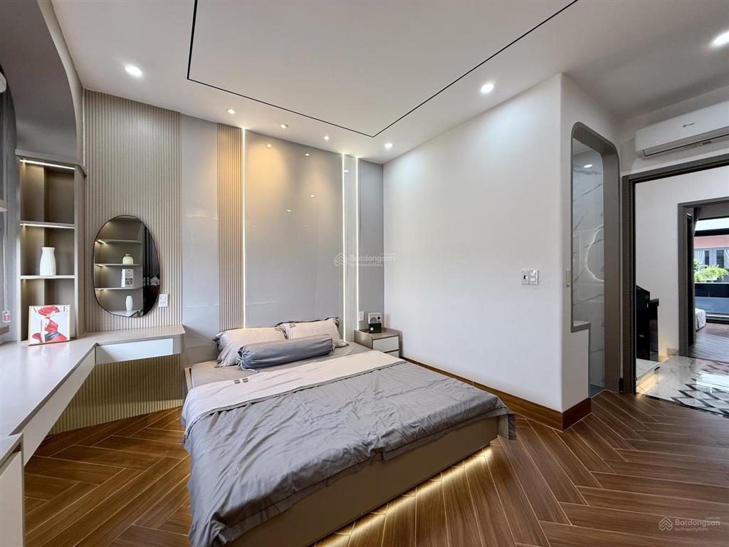 Nhà full nội thất, đường tx 25, dt4x14m, lửng, 3 lầu, 4pn, 6vs, gara ôtô, p.thờ, sân thượng,