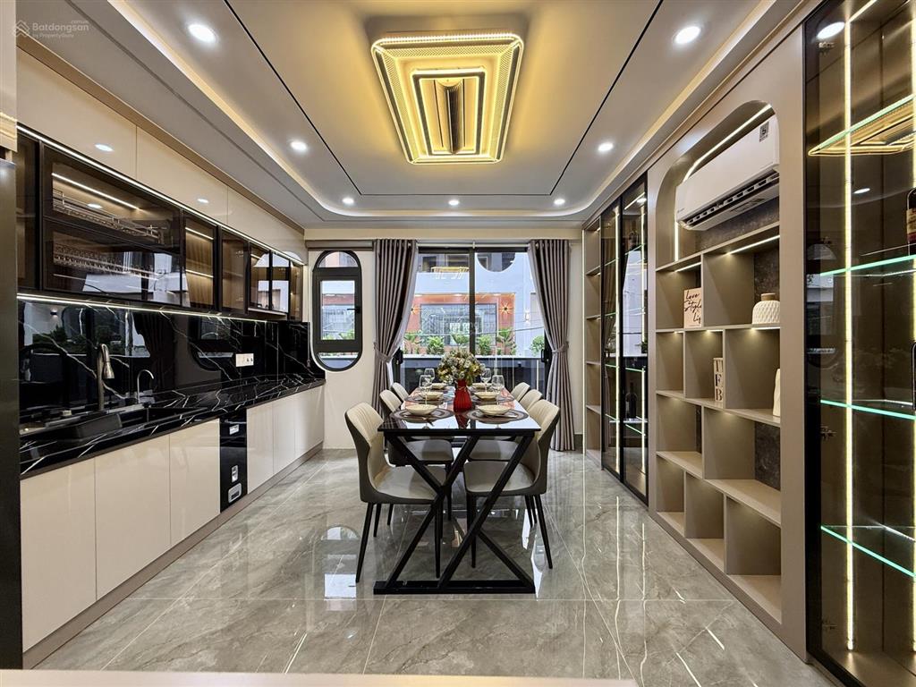 Nhà full nội thất, đường tx 25, dt4x14m, lửng, 3 lầu, 4pn, 6vs, gara ôtô, p.thờ, sân thượng,