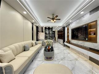 Nhà có thang máy, bên ubp và cụm trường học, dt4x20m, lửng, 3 lầu, 4pn, hướng đông nam, 8.35 tỷ