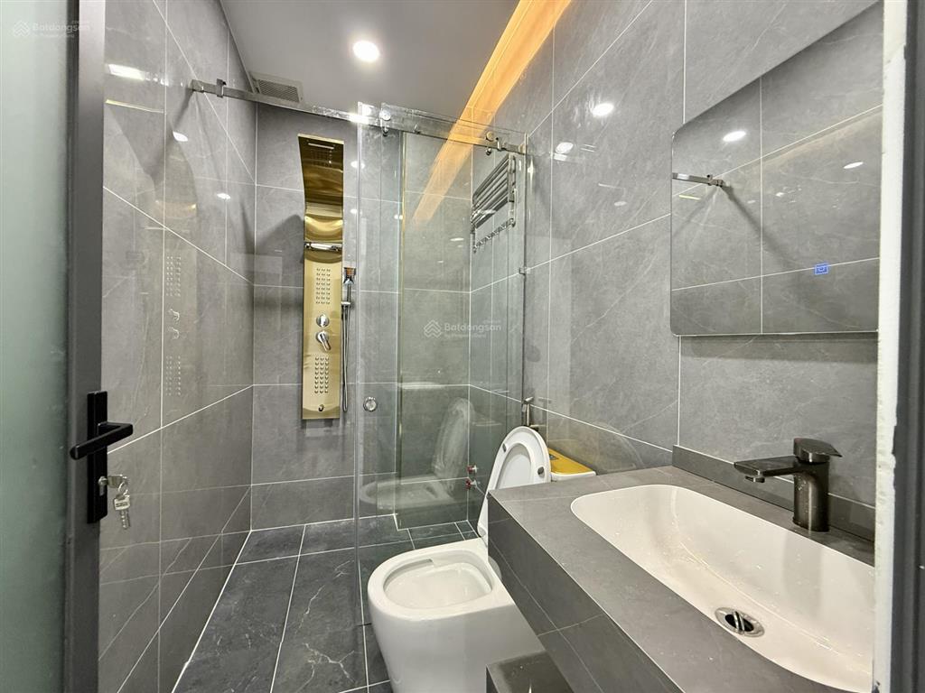 Nhà mtkd đường thông thạnh xuân 25, dt 4.2x21m, lửng, 3 lầu, 5pn, p.thờ, sân thượng, 8.28 tỷ
