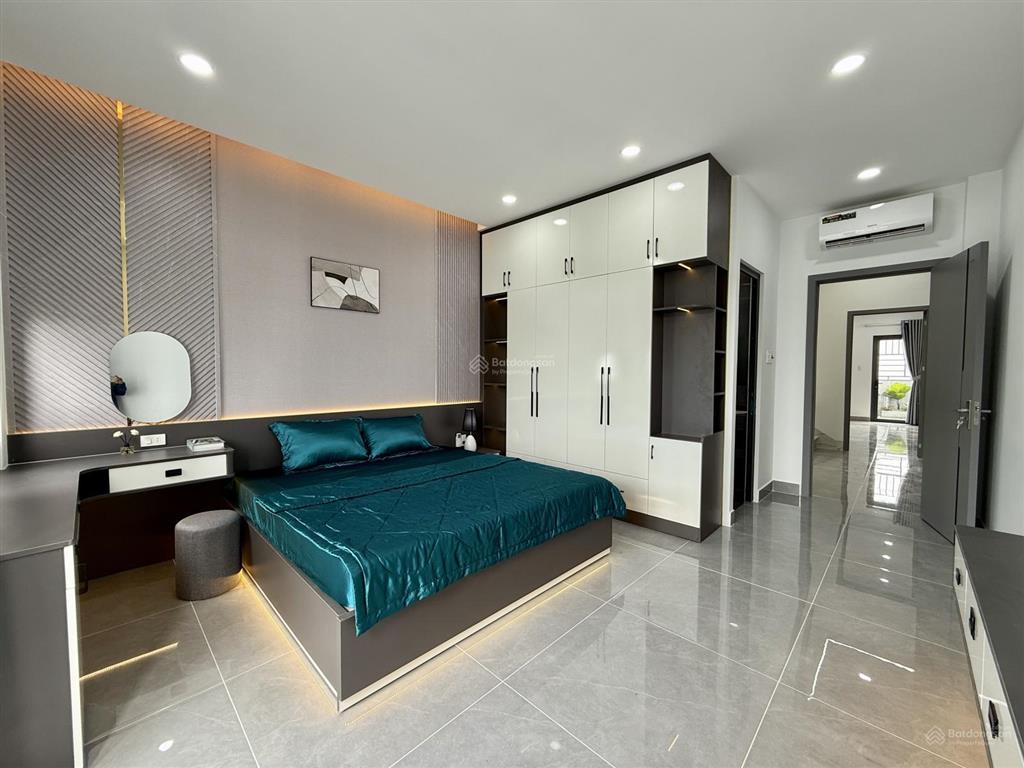 Nhà mtkd đường thông thạnh xuân 25, dt 4.2x21m, lửng, 3 lầu, 5pn, p.thờ, sân thượng, 8.28 tỷ