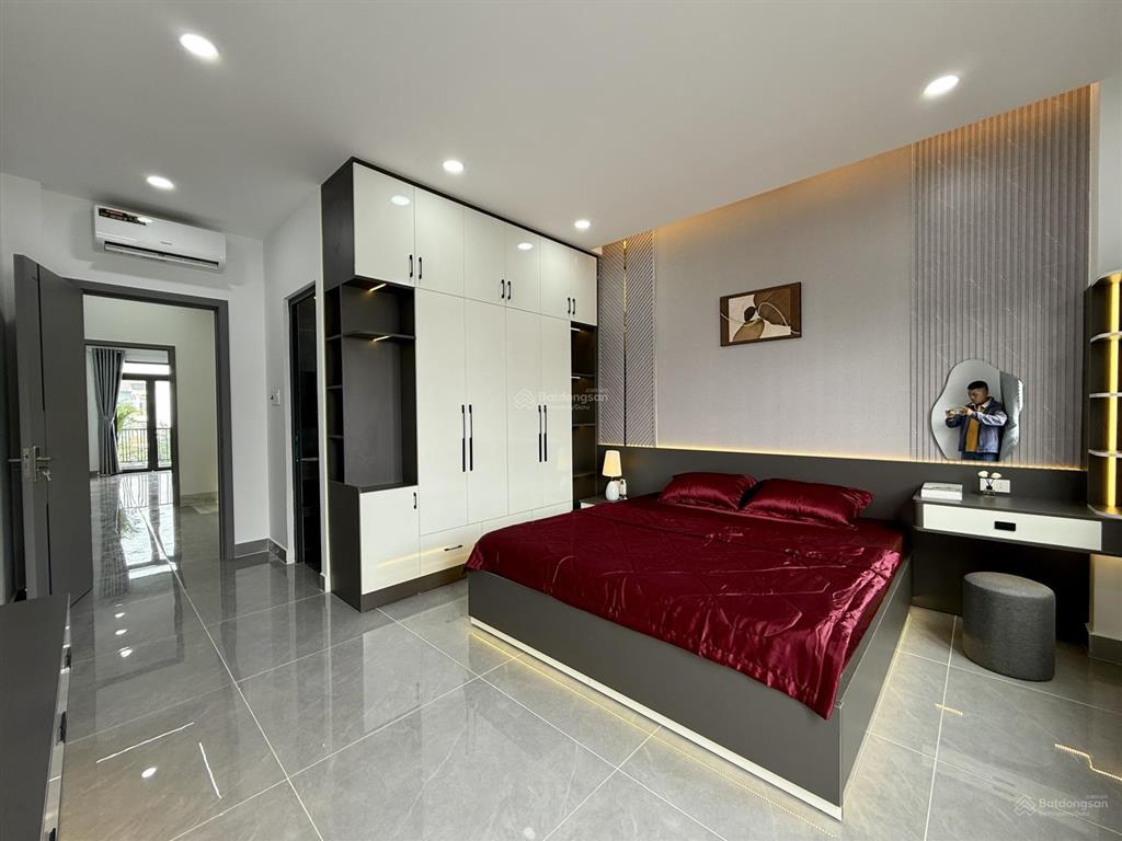 Nhà mtkd đường thông thạnh xuân 25, dt 4.2x21m, lửng, 3 lầu, 5pn, p.thờ, sân thượng, 8.28 tỷ