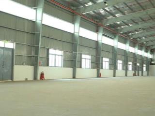 Cho thuê xưởng 2300mv khuôn viên 2600mv mặt tiền quốc lộ 1a