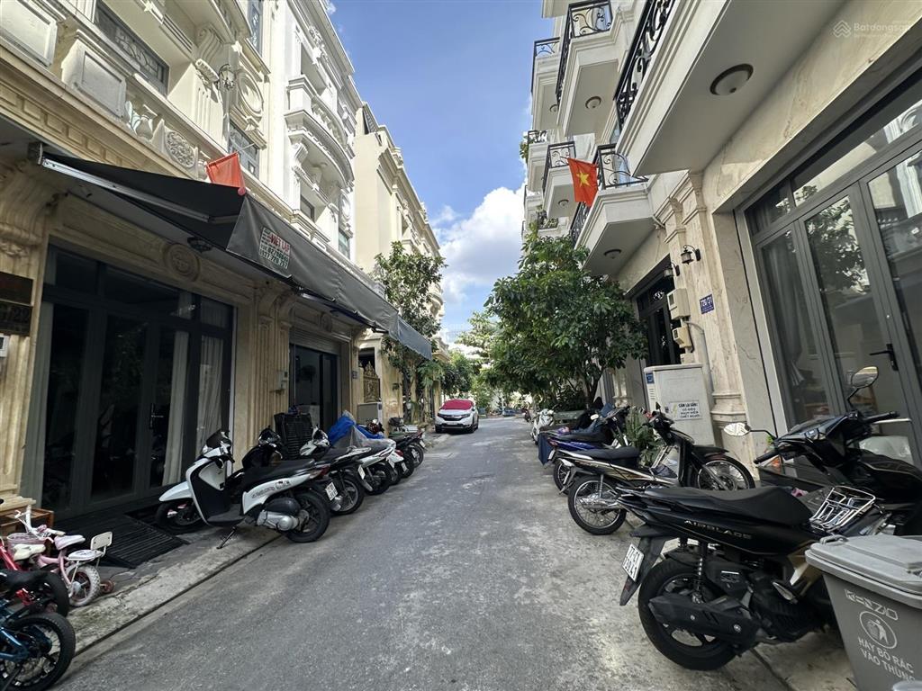 Nhà đẹp khu đồng bộ 3.5 tấm đường nguyễn văn yến  dt 4x15m  hẻm 6m  giá 8,7 tỷ tl