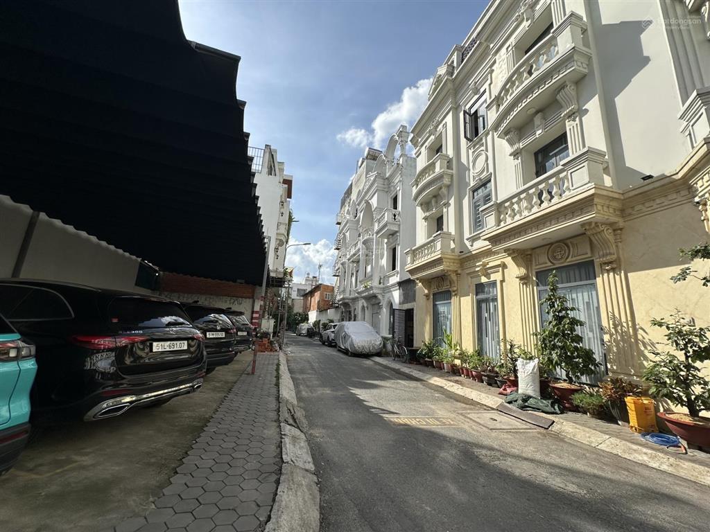 Nhà đẹp khu đồng bộ 3.5 tấm đường nguyễn văn yến  dt 4x15m  hẻm 6m  giá 8,7 tỷ tl
