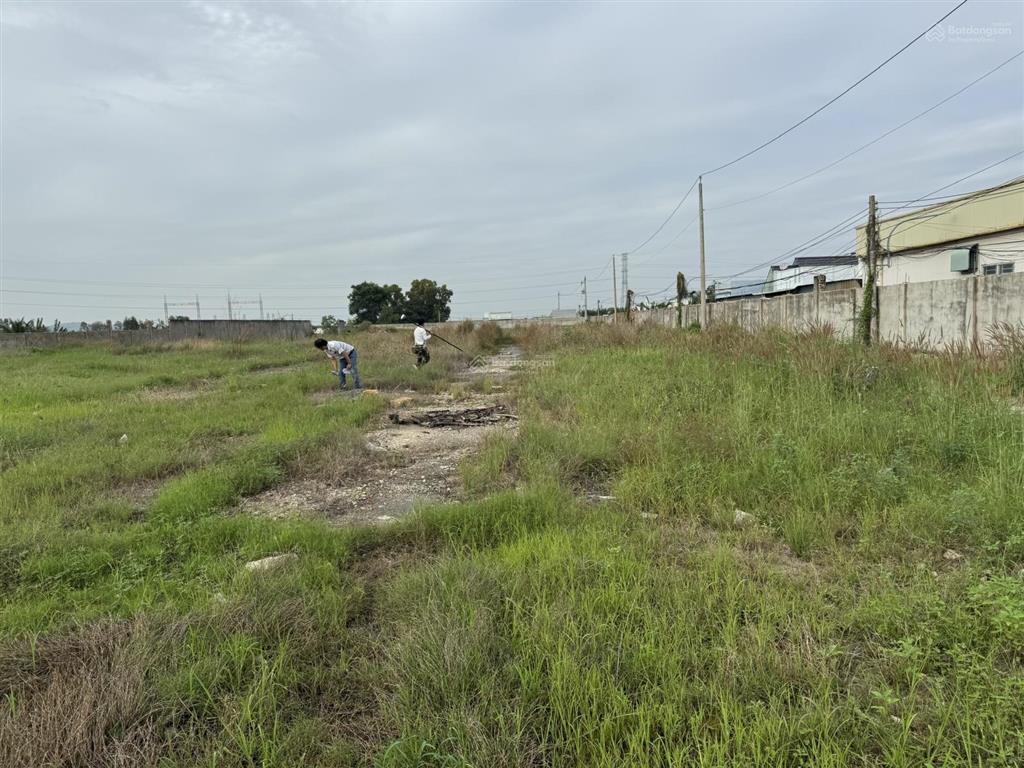 Chỉ 12,2tr/m2 đất trống mặt tiền ql51, ngay trạm thu phí, phú mỹ, 674.4m2(300m2 thổ cư). 0937 311 ***