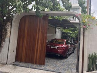 Bán nhà mặt phố không gian như homestay, sân vườn xanh mát giữa lòng đô thị