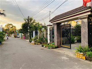 Bán gấp nhà 1 trệt 1 lầu, 6x31m, sổ riêng thổ cư kp5 thị trấn trảng bom giá rẻ