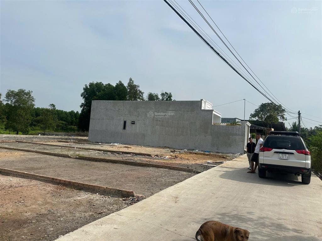 Chính chủ bán gấp lô đất 5x22m thổ cư 100% ngay gần chợ, ubnd xã giang điền, giá rẻ 850tr