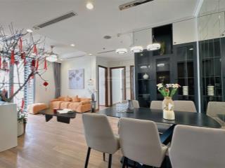 Bán căn góc 03pn sáng tại tòa park 12 giá chỉ 8.9 tỷ.  0977 088 ***